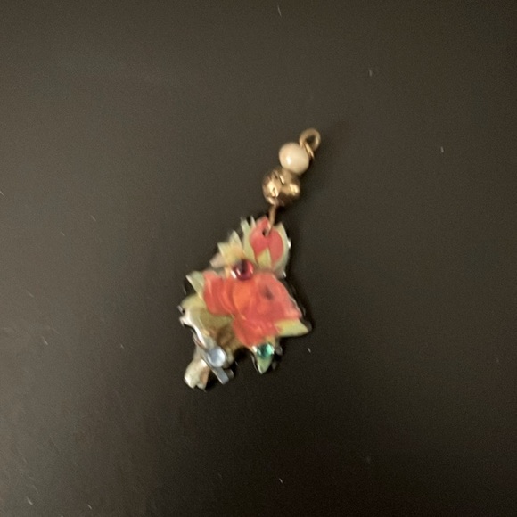 VINTAGE DESIGNS FROM THE DEEP PENDANT - Picture 2 of 4